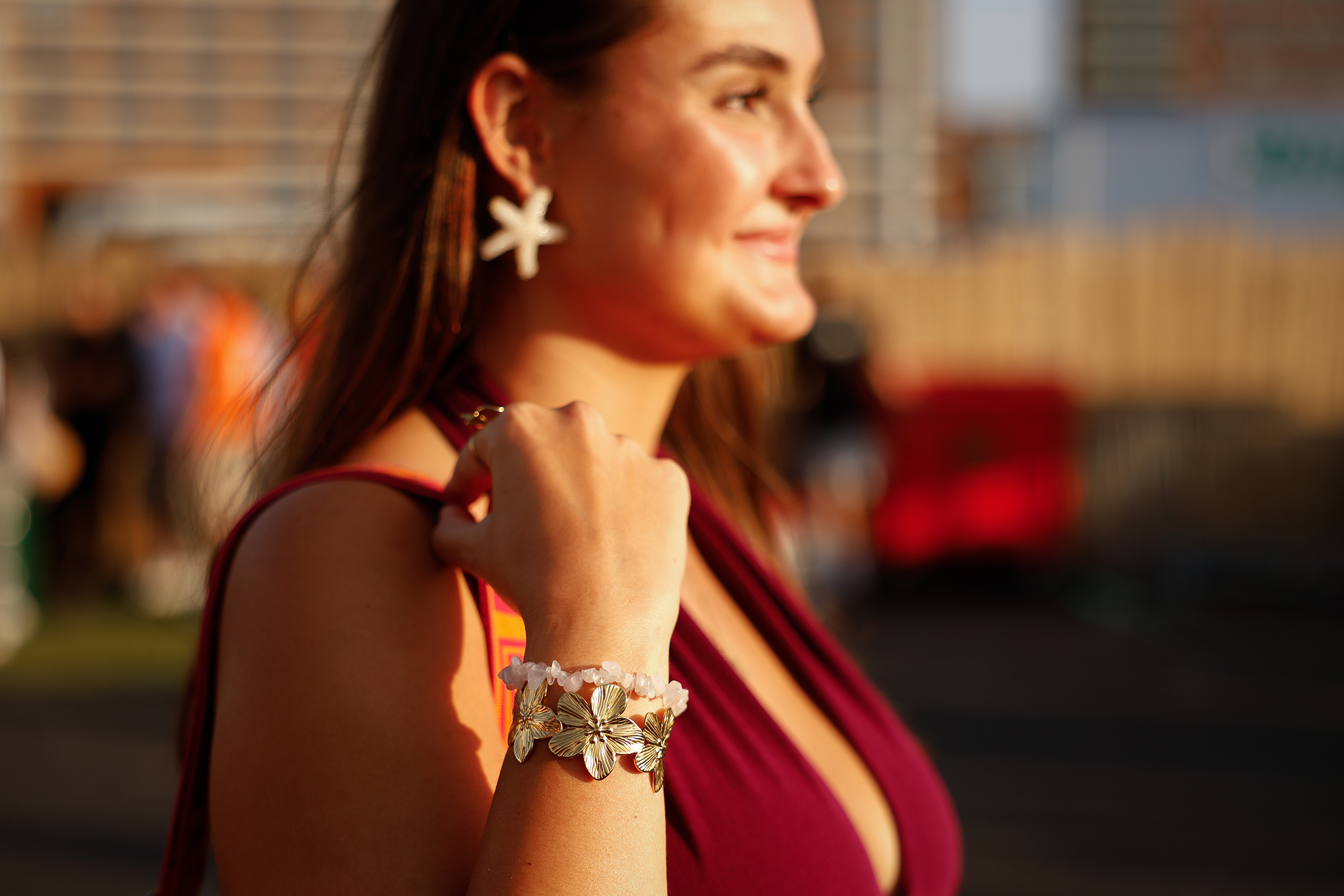Madalena aims for 'beach vibes' with her outfit Madalena aims for 'beach vibes' with her outfit