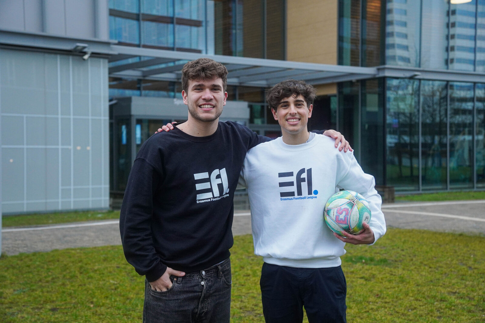 De oprichters Javi en Matias samen